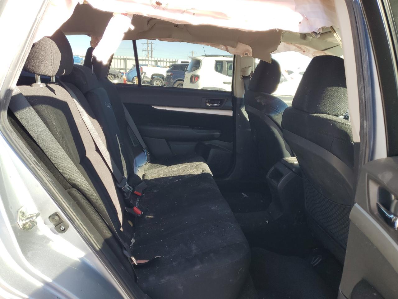 2013 Subaru Outback - Image 12