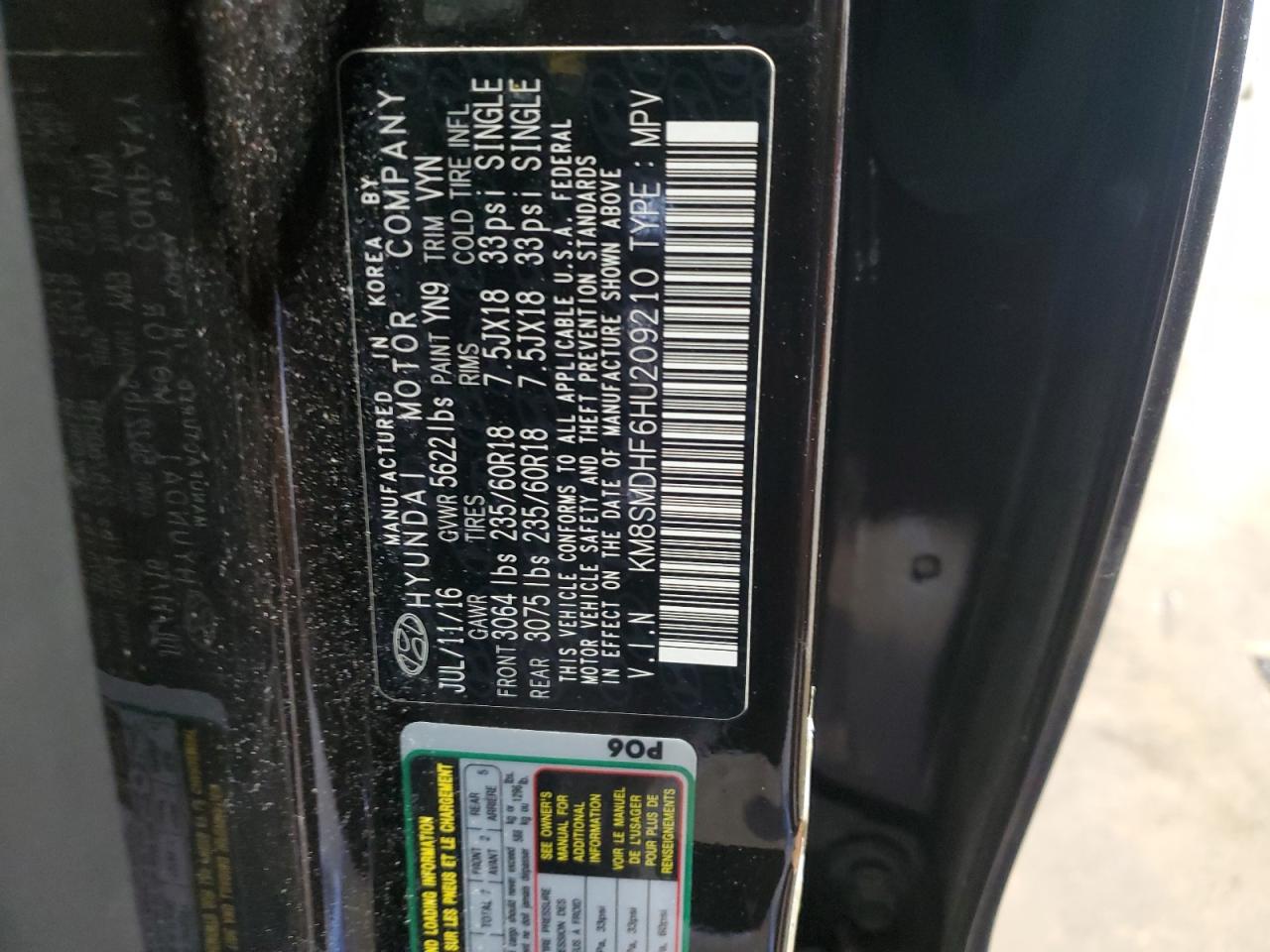 2017 Hyundai Santa Fe - Image 13