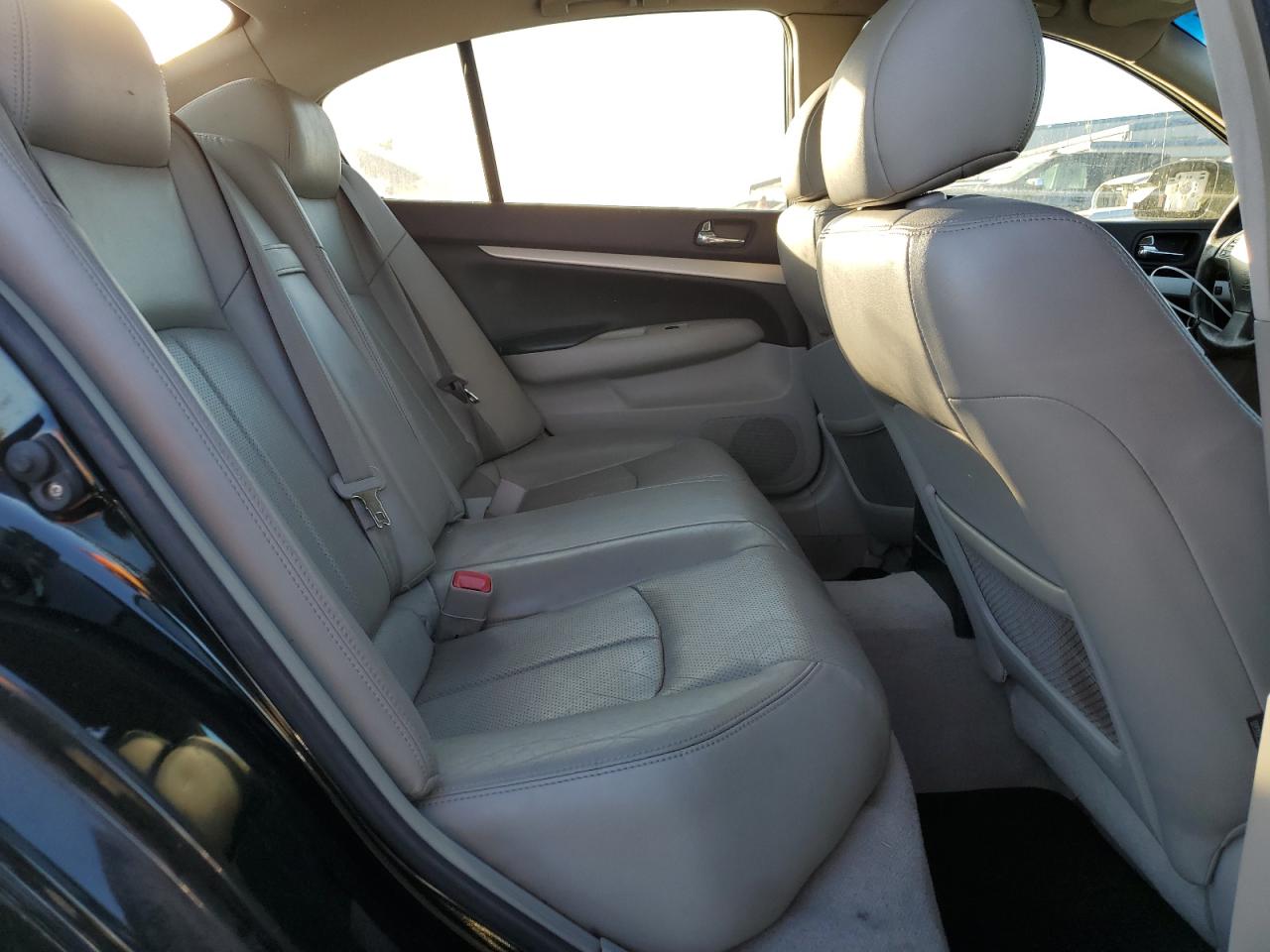 2008 Infiniti G - Image 10