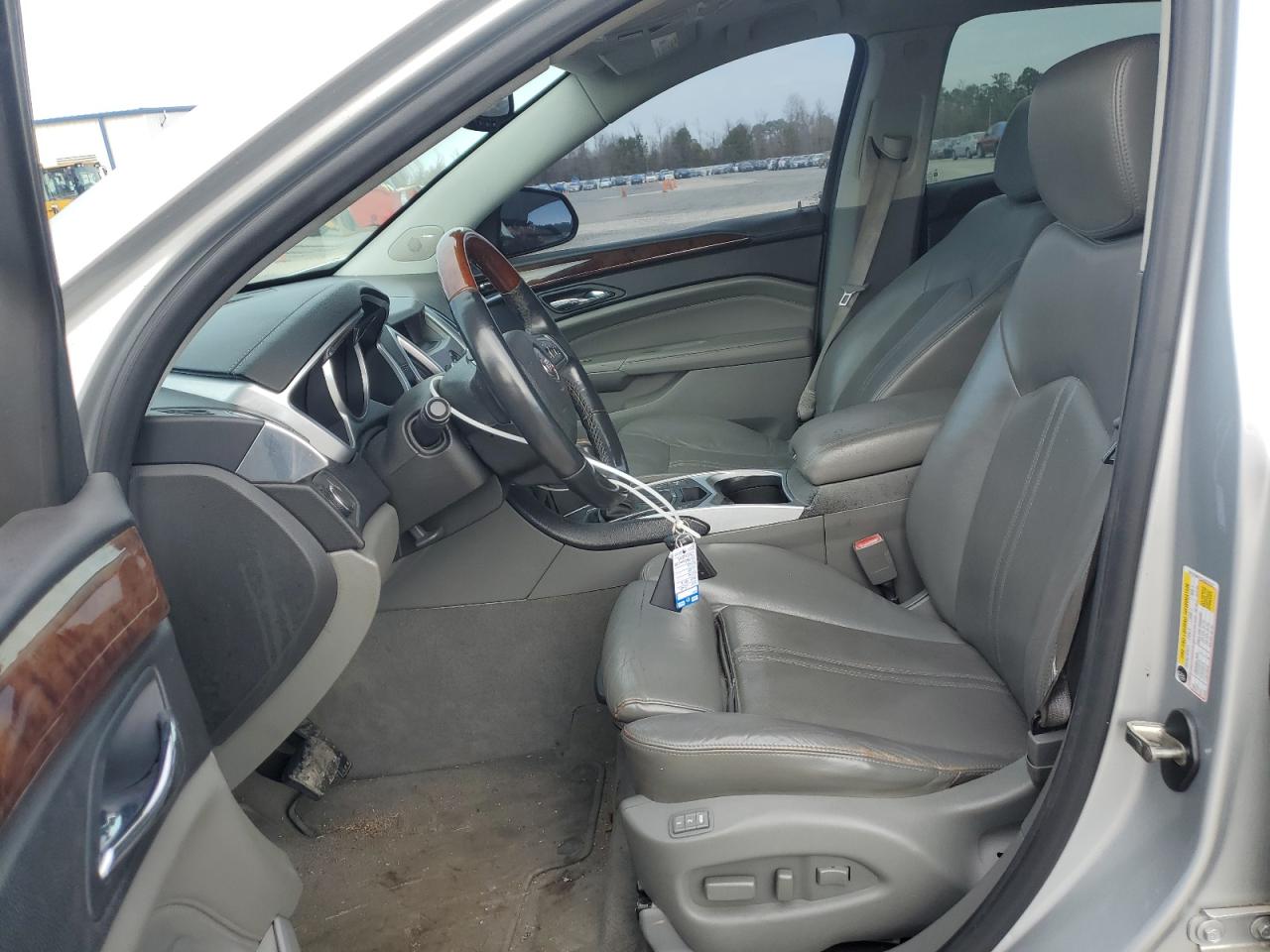 2010 Cadillac SRX - Image 7