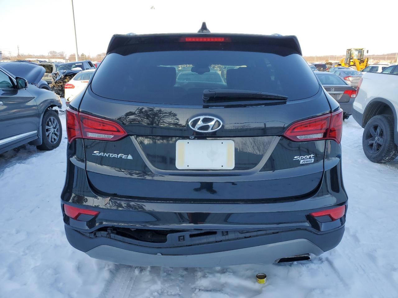 2017 Hyundai Santa Fe - Image 6