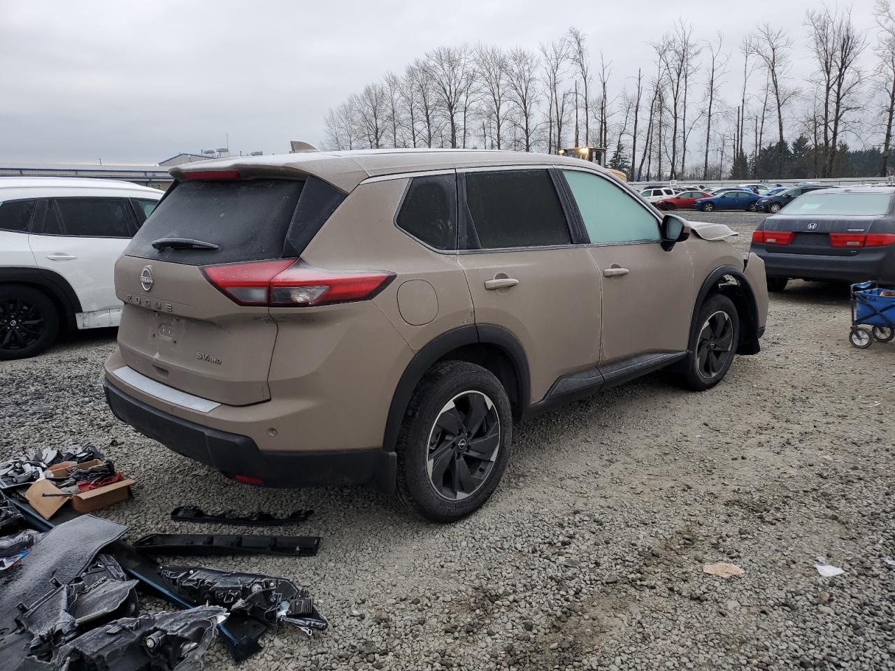 2024 Nissan Rogue - Image 3