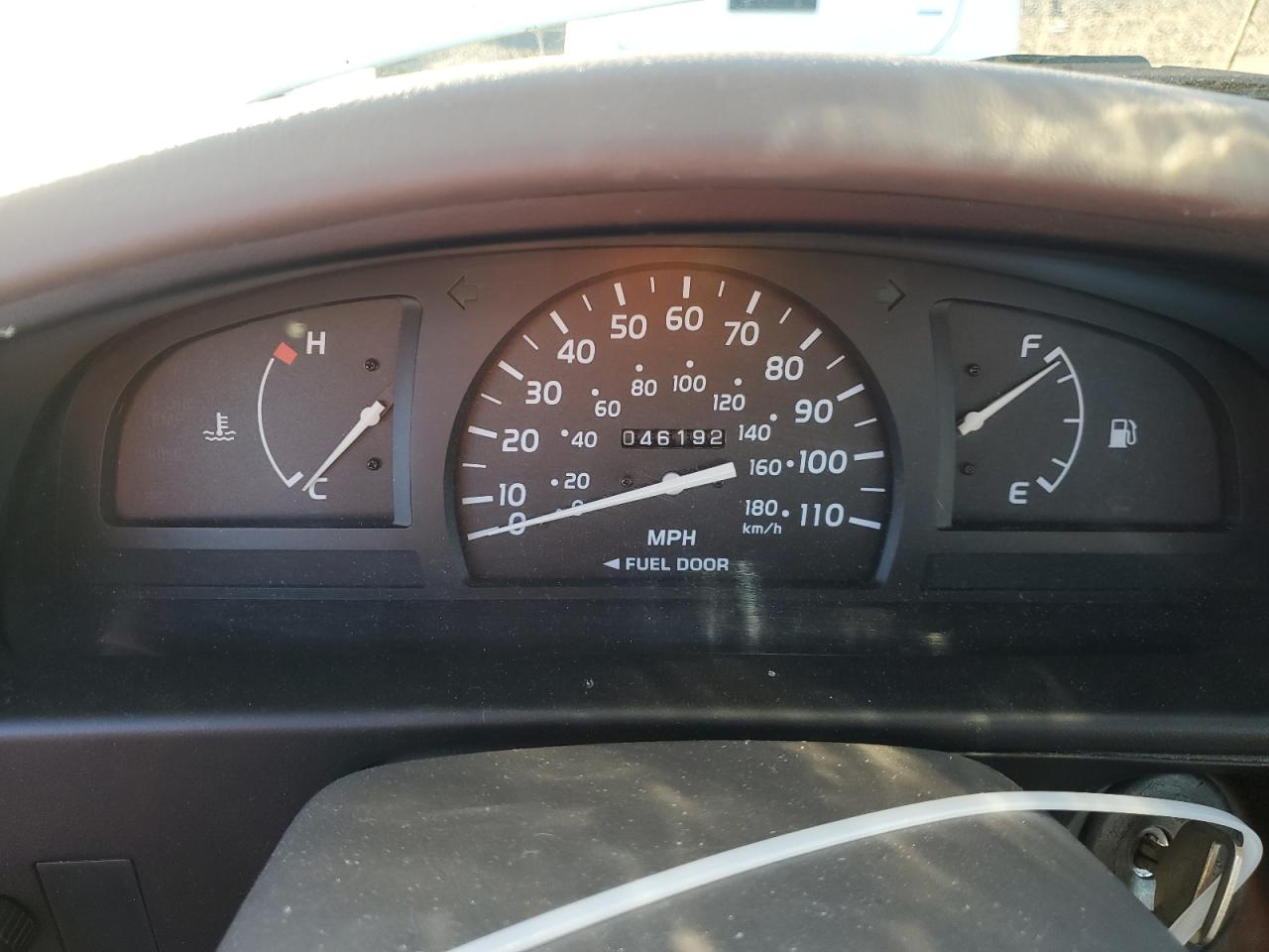 2004 Toyota Tacoma - Image 9