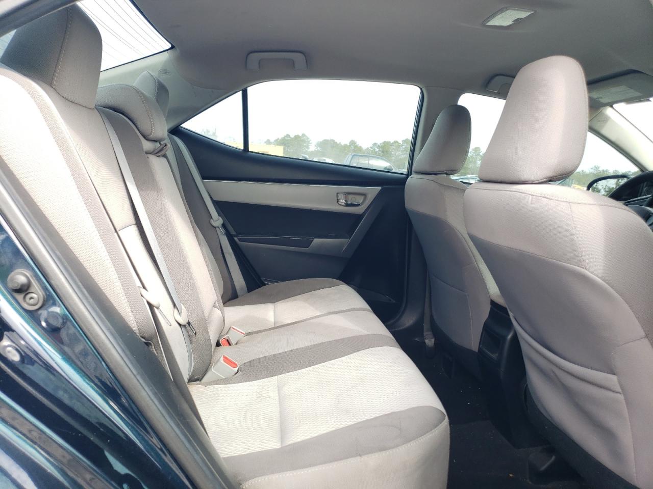 2018 Toyota Corolla - Image 10