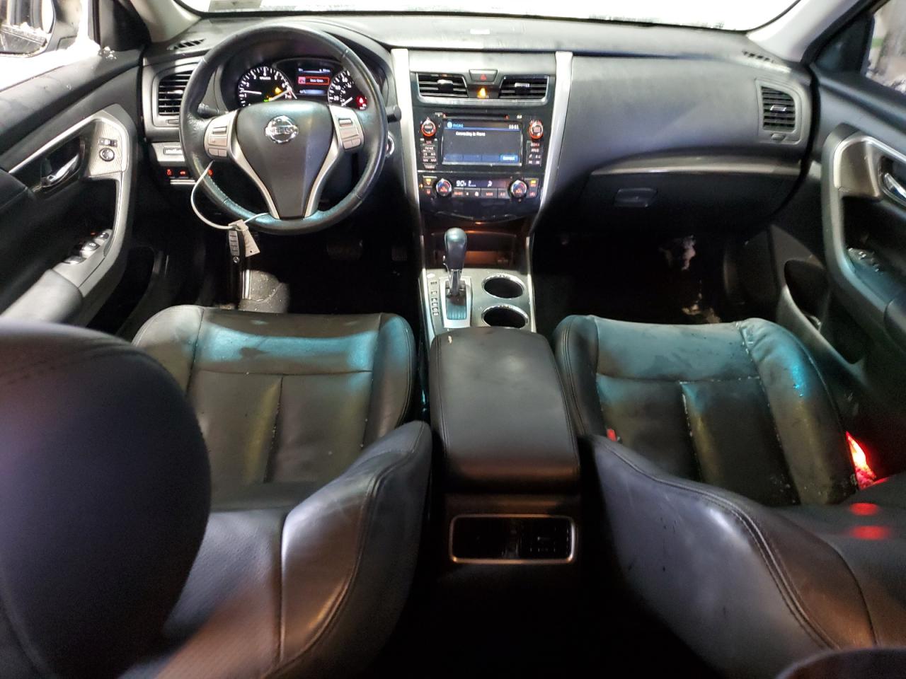 2015 Nissan Altima - Image 8