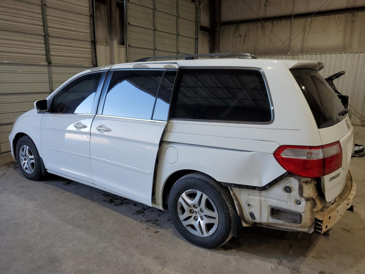 2006 Honda Odyssey - Image 2