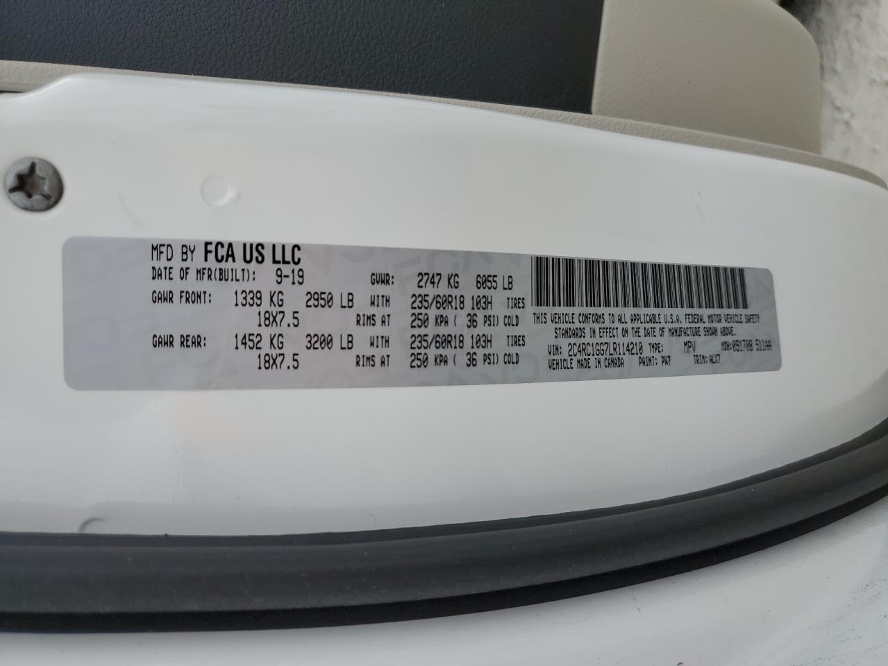 2020 Chrysler Pacifica - Image 13