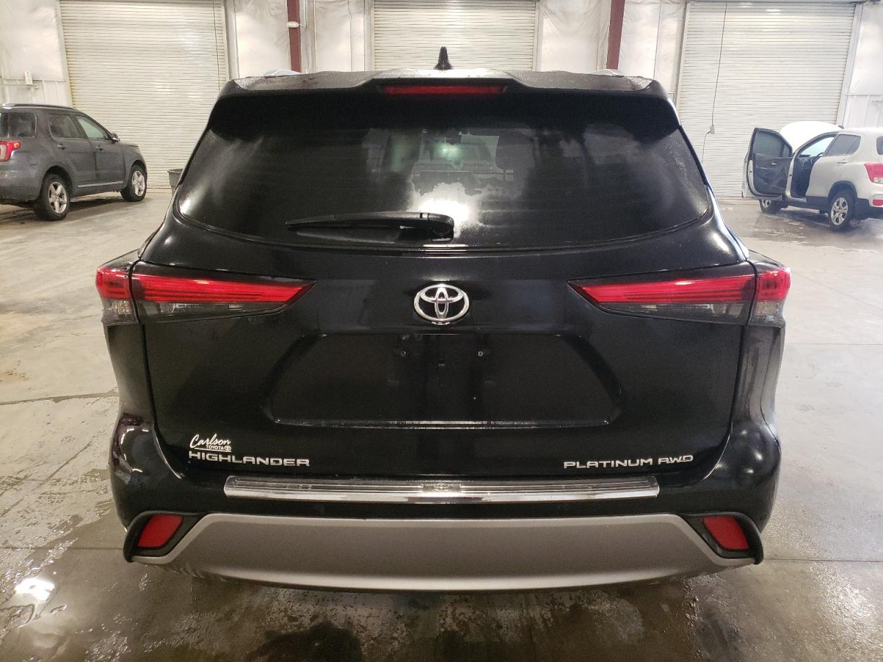 2021 Toyota Highlander - Image 6