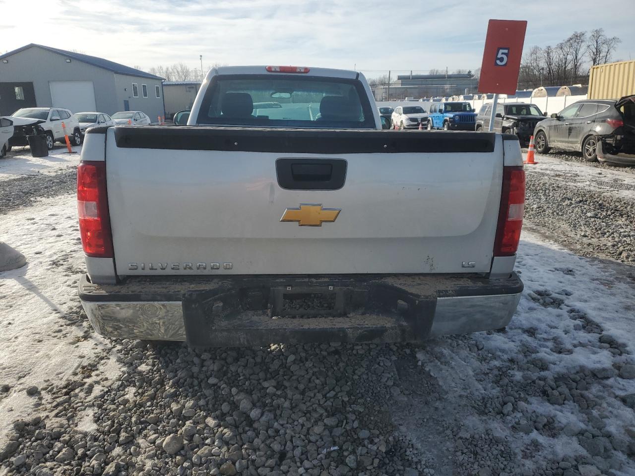 2012 Chevrolet Silverado - Image 6