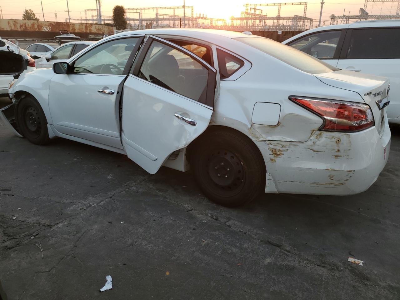 2014 Nissan Altima - Image 2