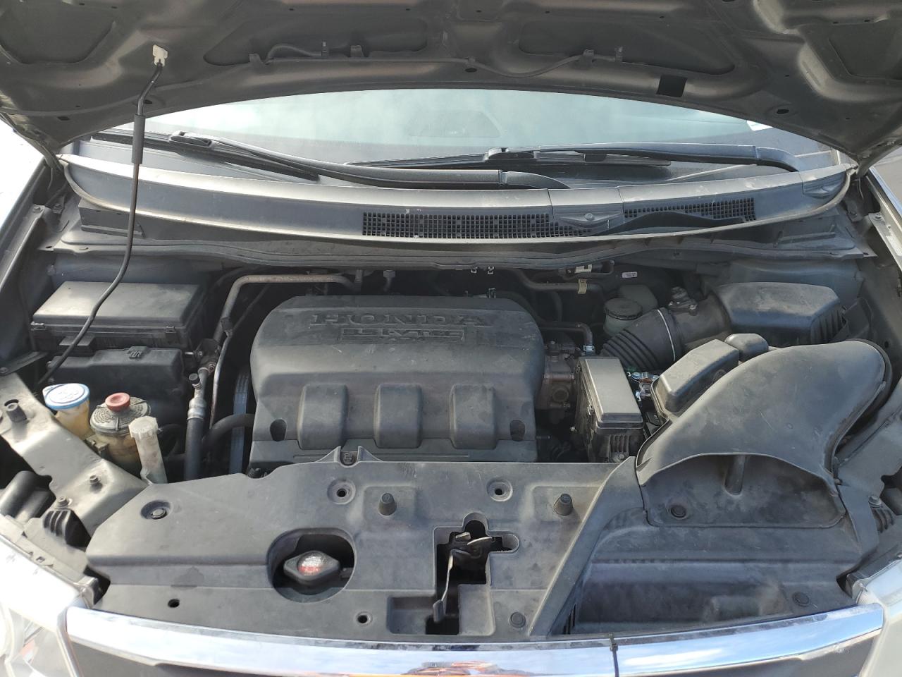 2011 Honda Odyssey - Image 13