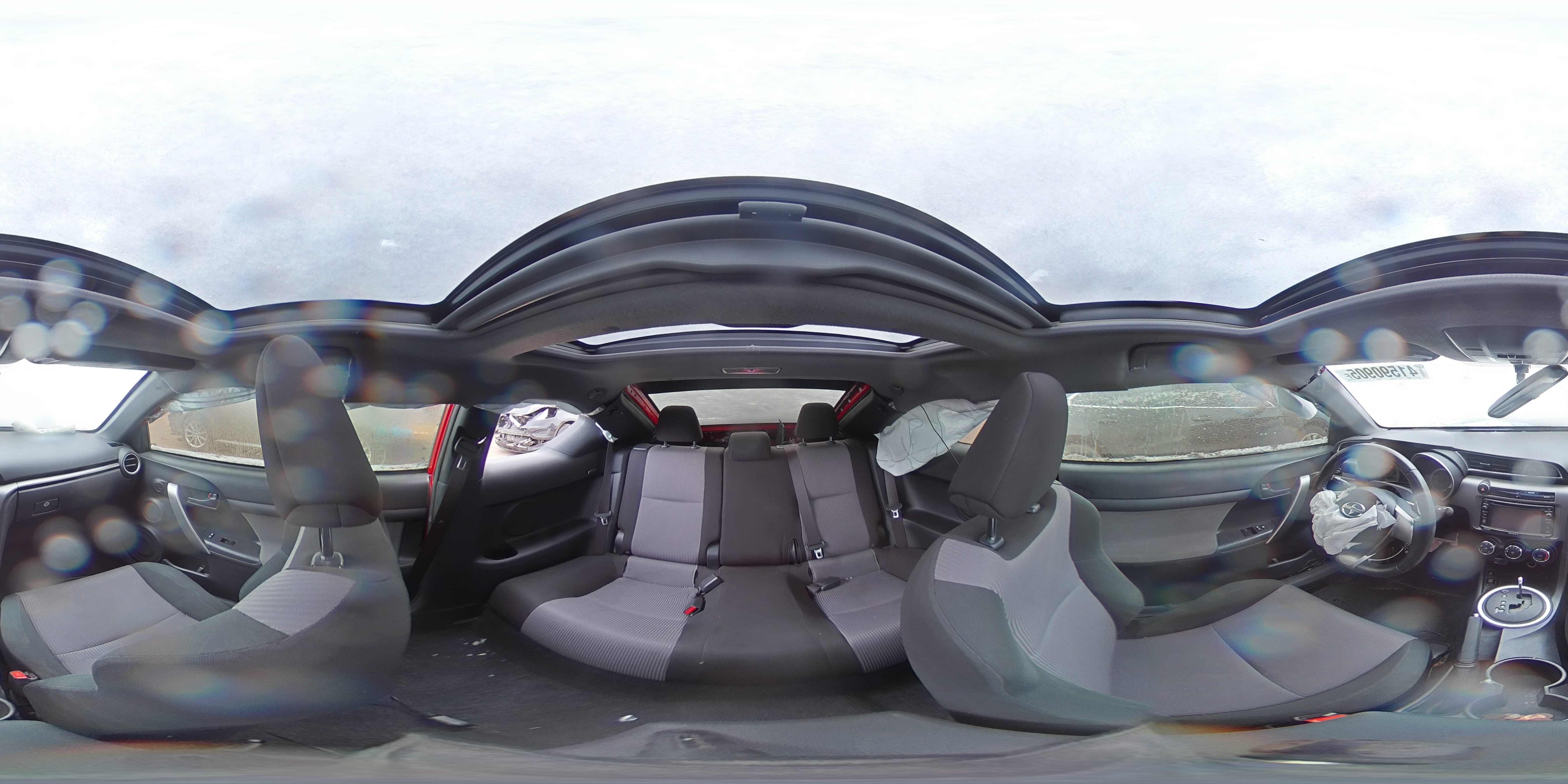 2015 Toyota tC - Image 14