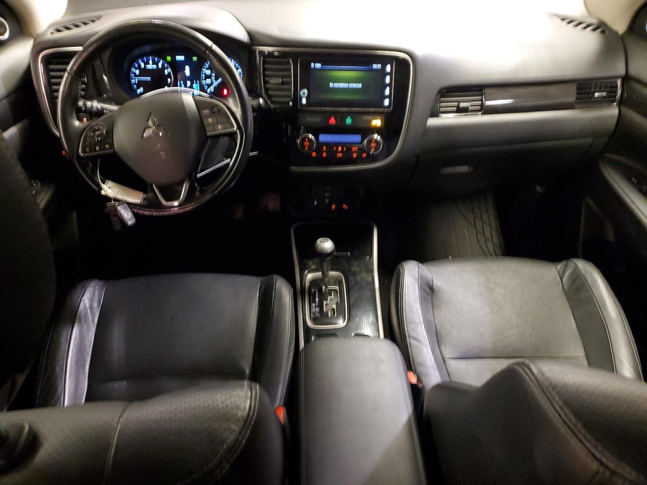 2018 Mitsubishi Outlander - Image 8