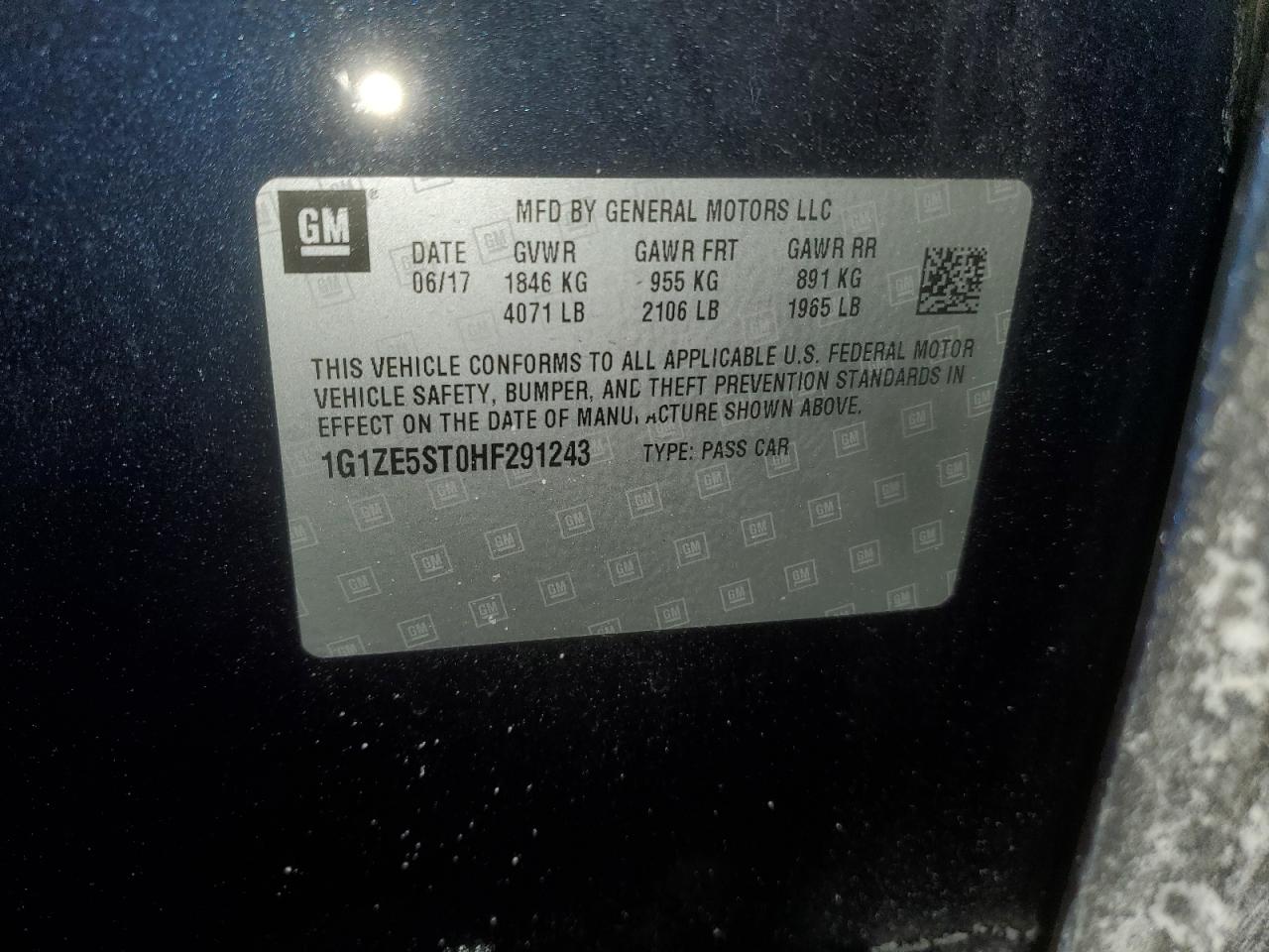 2017 Chevrolet Malibu - Image 14