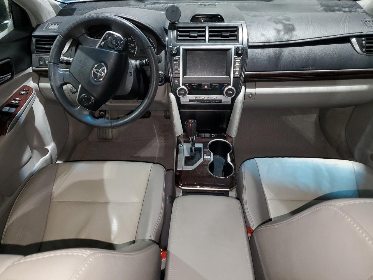 2012 Toyota Camry - Image 8