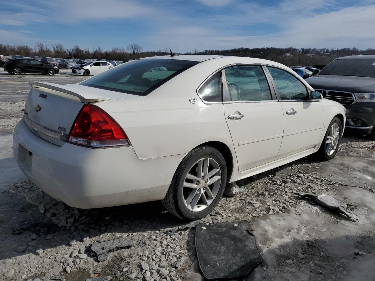 2009 Chevrolet Impala - Image 3