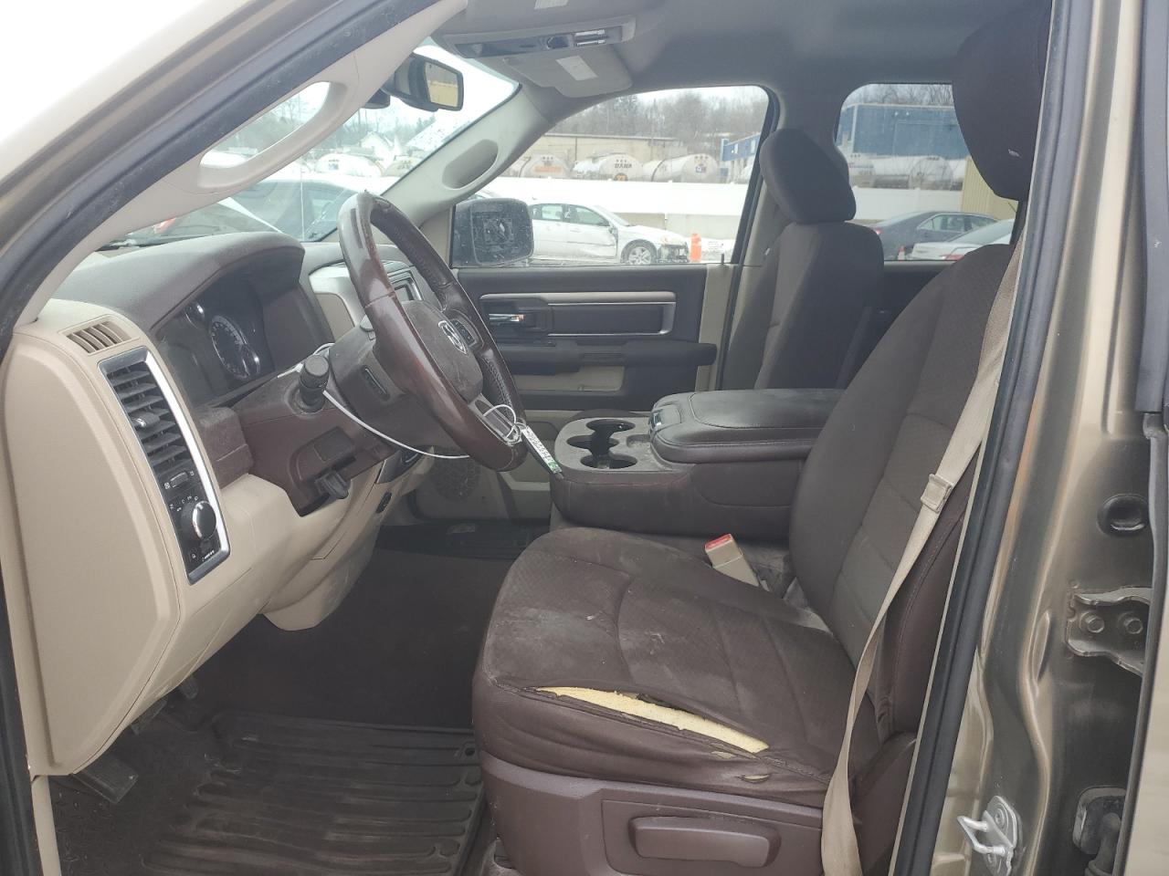 2015 RAM 1500 - Image 7
