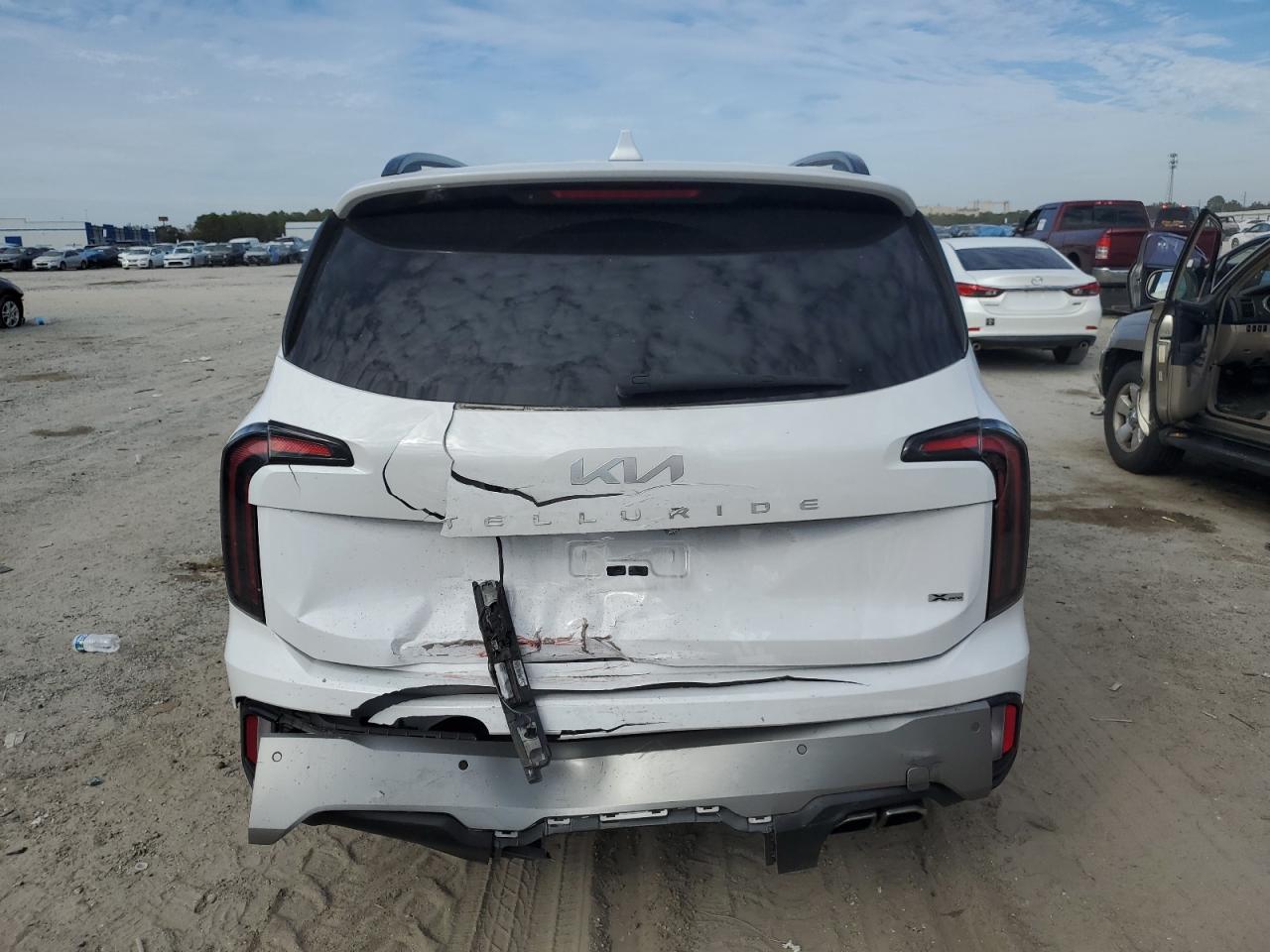 2023 Kia Telluride - Image 6