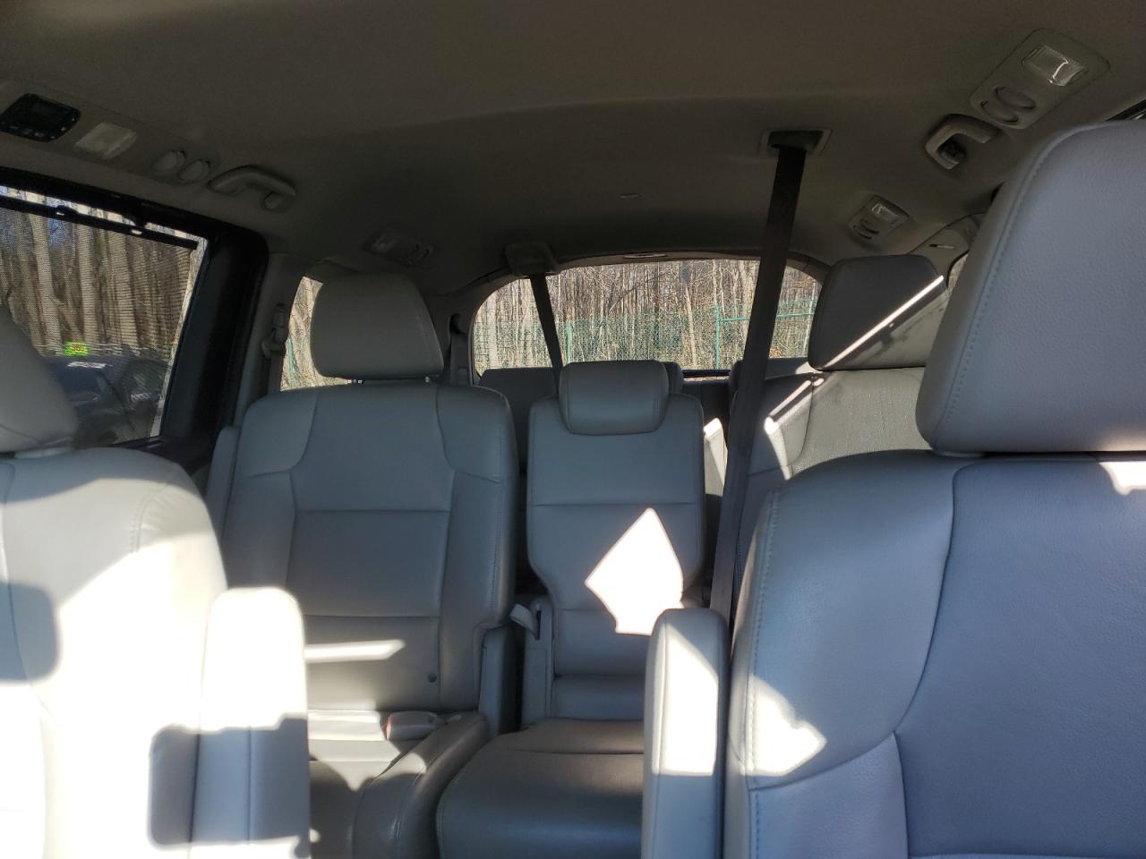2014 Honda Odyssey - Image 10
