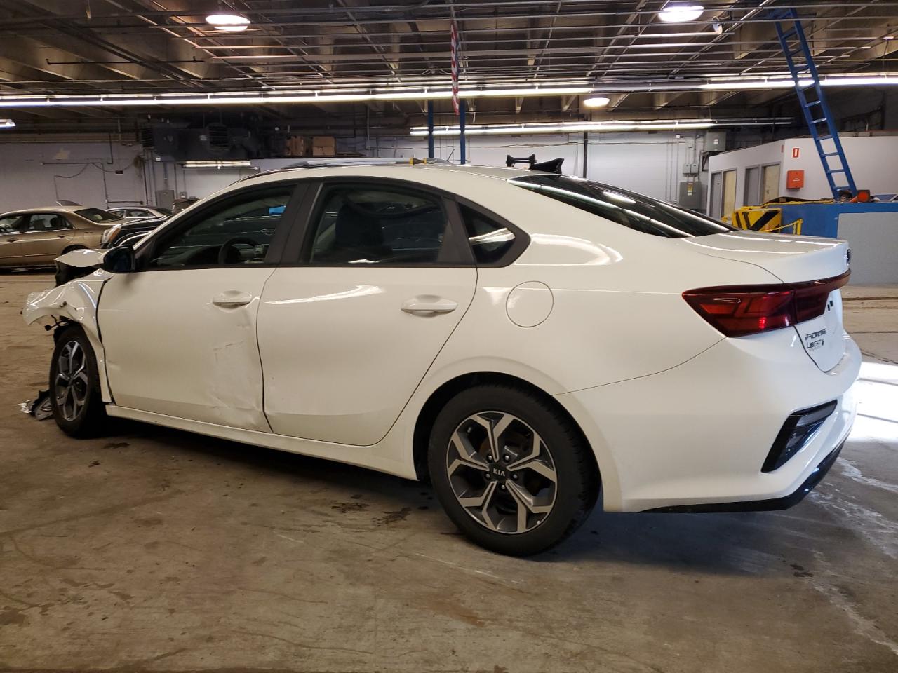 2019 Kia Forte - Image 2