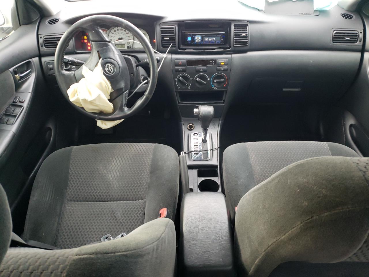 2005 Toyota Corolla - Image 8