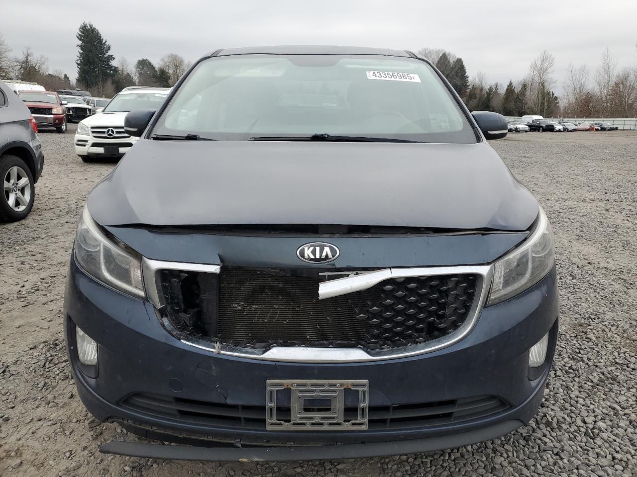 2016 Kia Sedona - Image 5