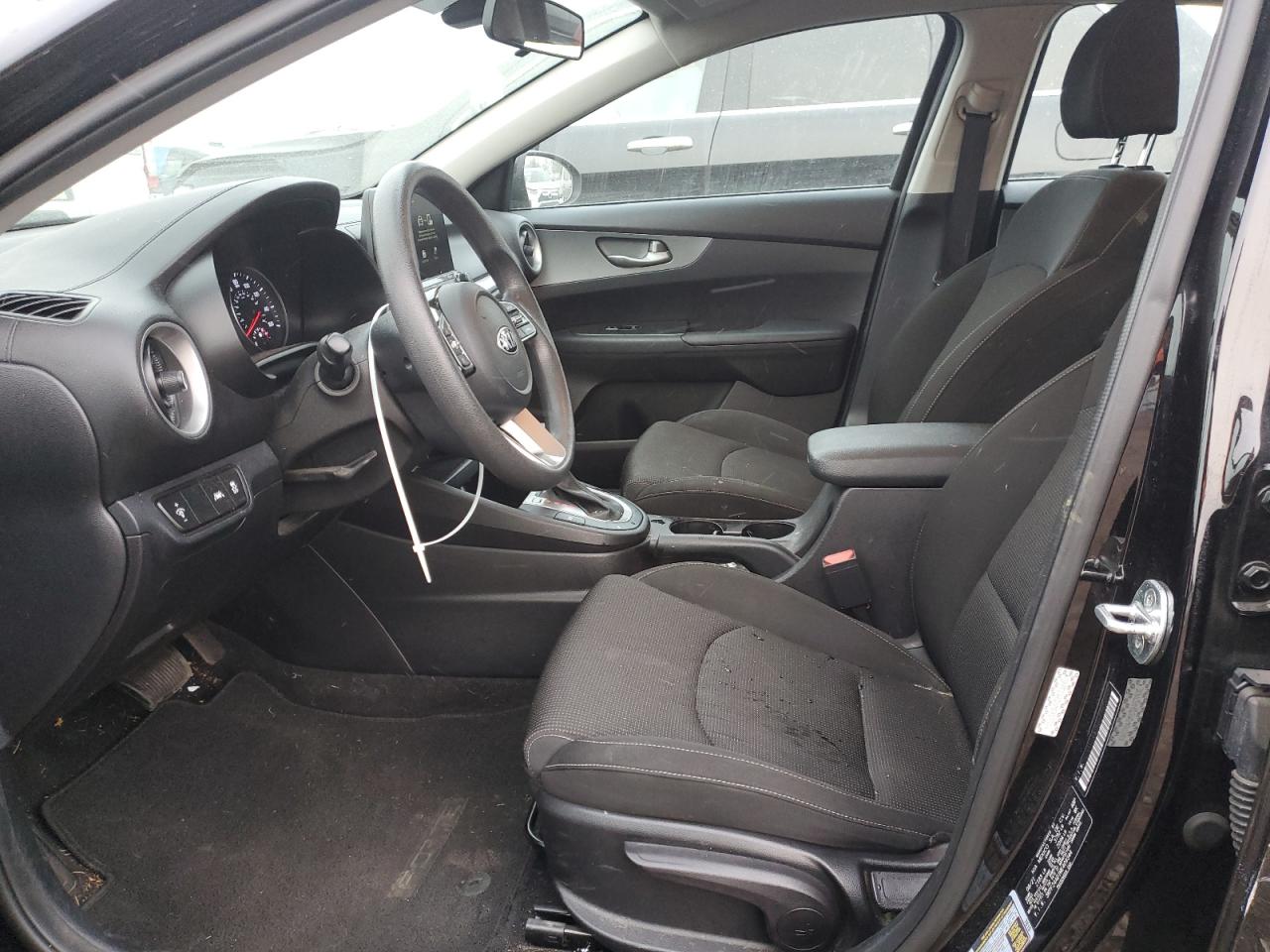 2021 Kia Forte - Image 7