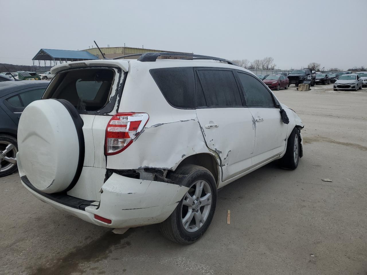 2011 Toyota RAV 4 - Image 3