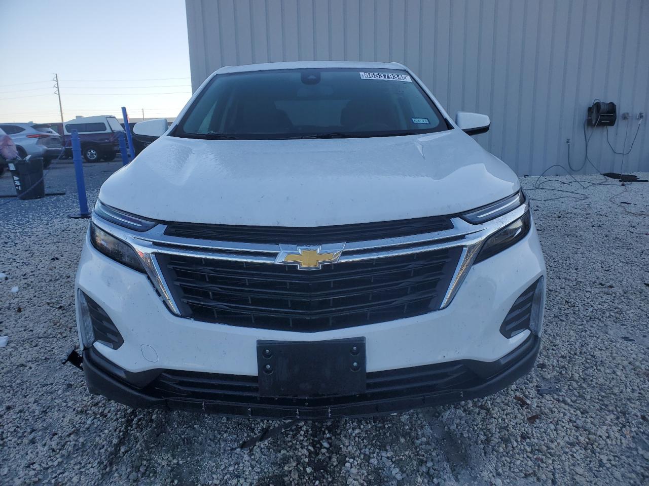 2023 Chevrolet Equinox - Image 5