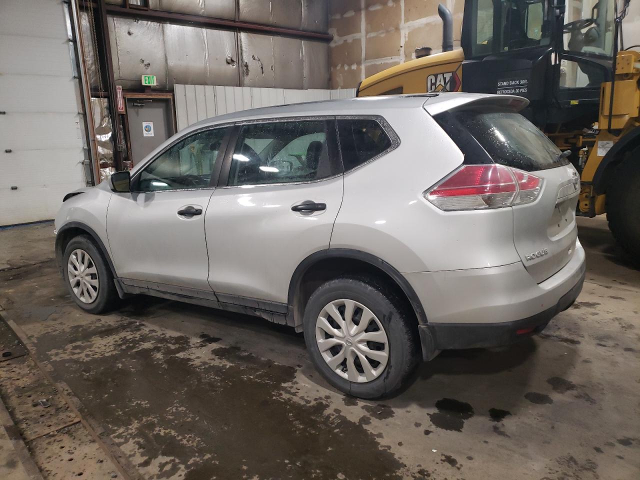 2016 Nissan Rogue - Image 2