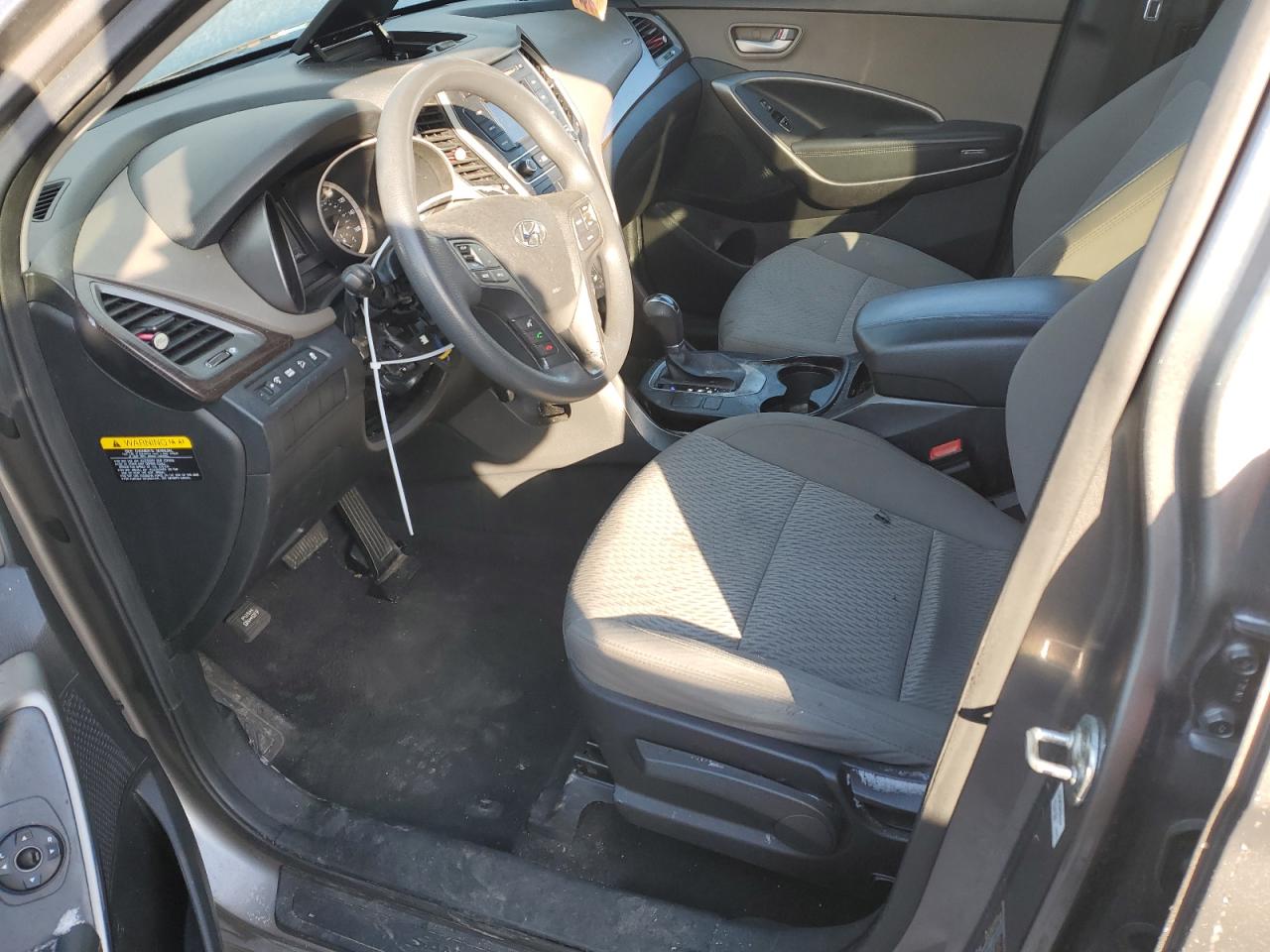 2018 Hyundai Santa Fe - Image 7