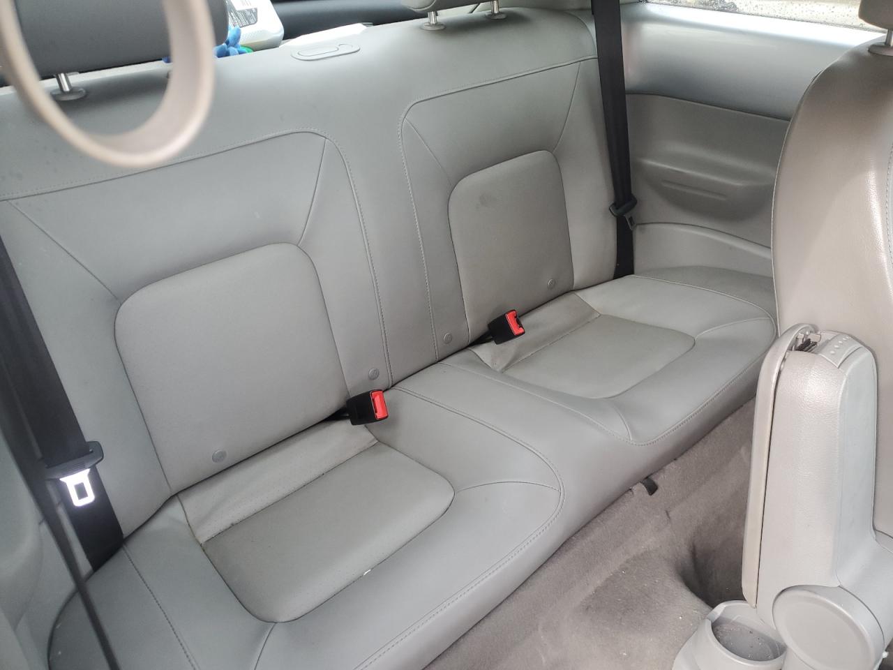 2008 Volkswagen Beetle - Image 10