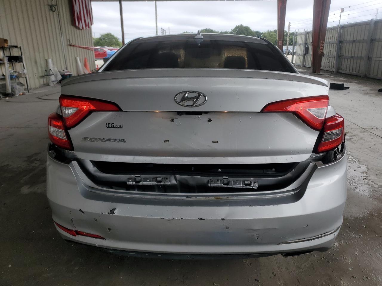 2016 Hyundai Sonata - Image 6