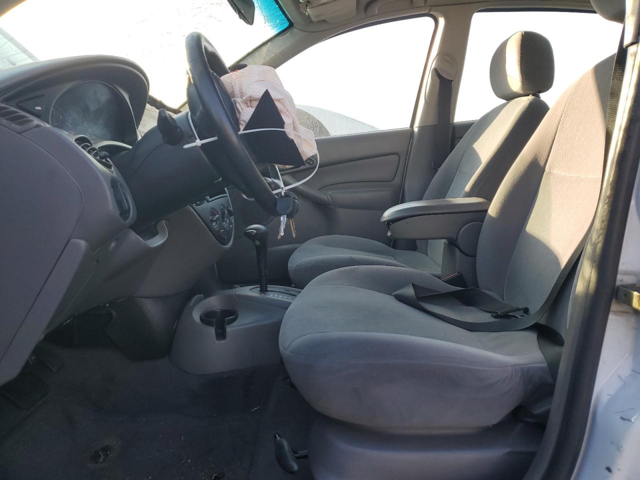 2001 Ford Focus - Image 7