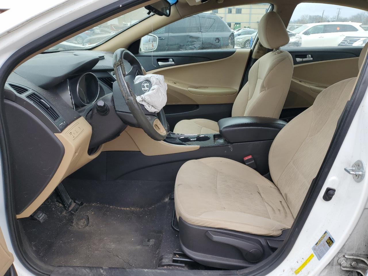 2013 Hyundai Sonata - Image 7