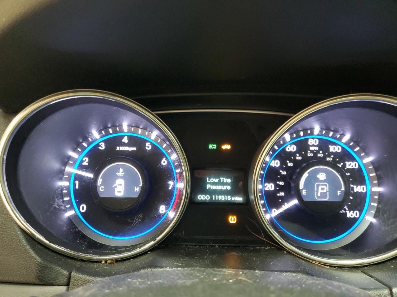 2013 Hyundai Sonata - Image 9