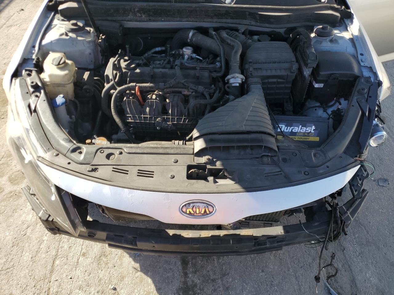 2011 Kia Optima - Image 11