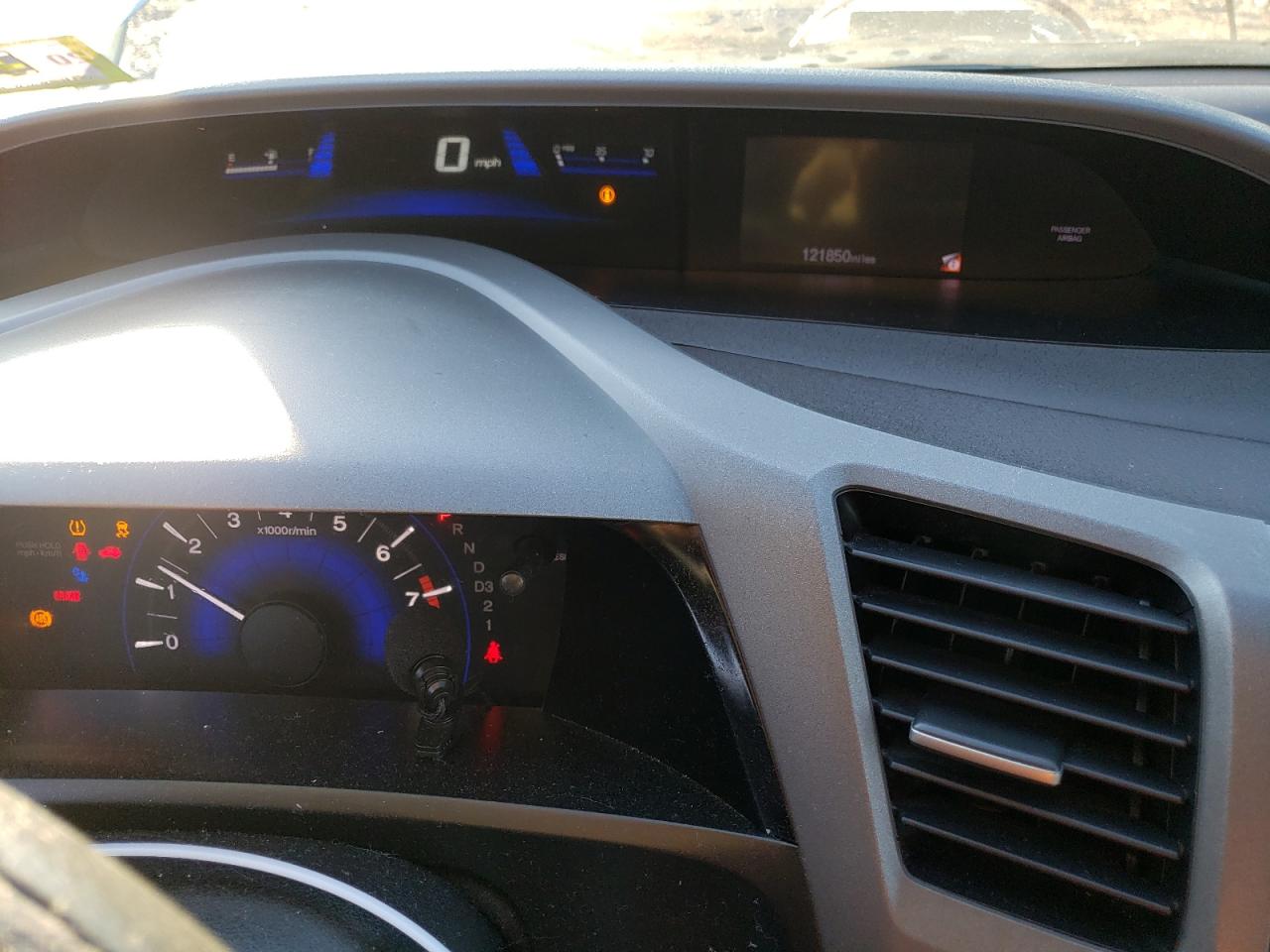 2012 Honda Civic - Image 9