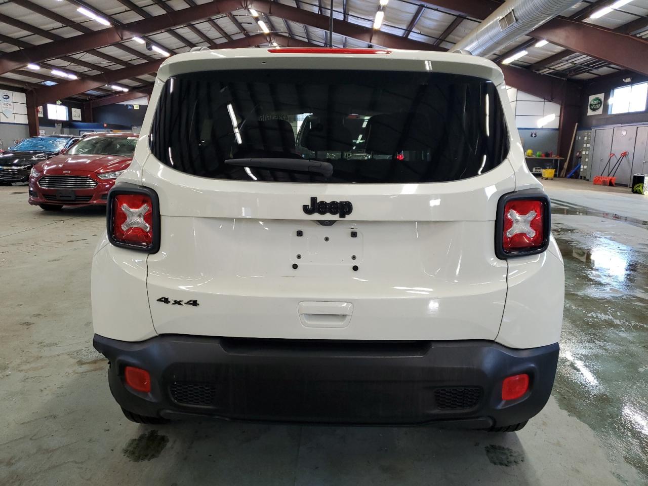 2018 Jeep Renegade - Image 6