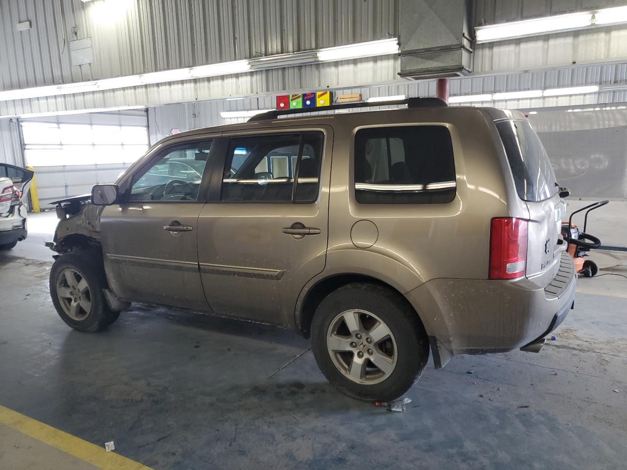 2010 Honda Pilot - Image 2