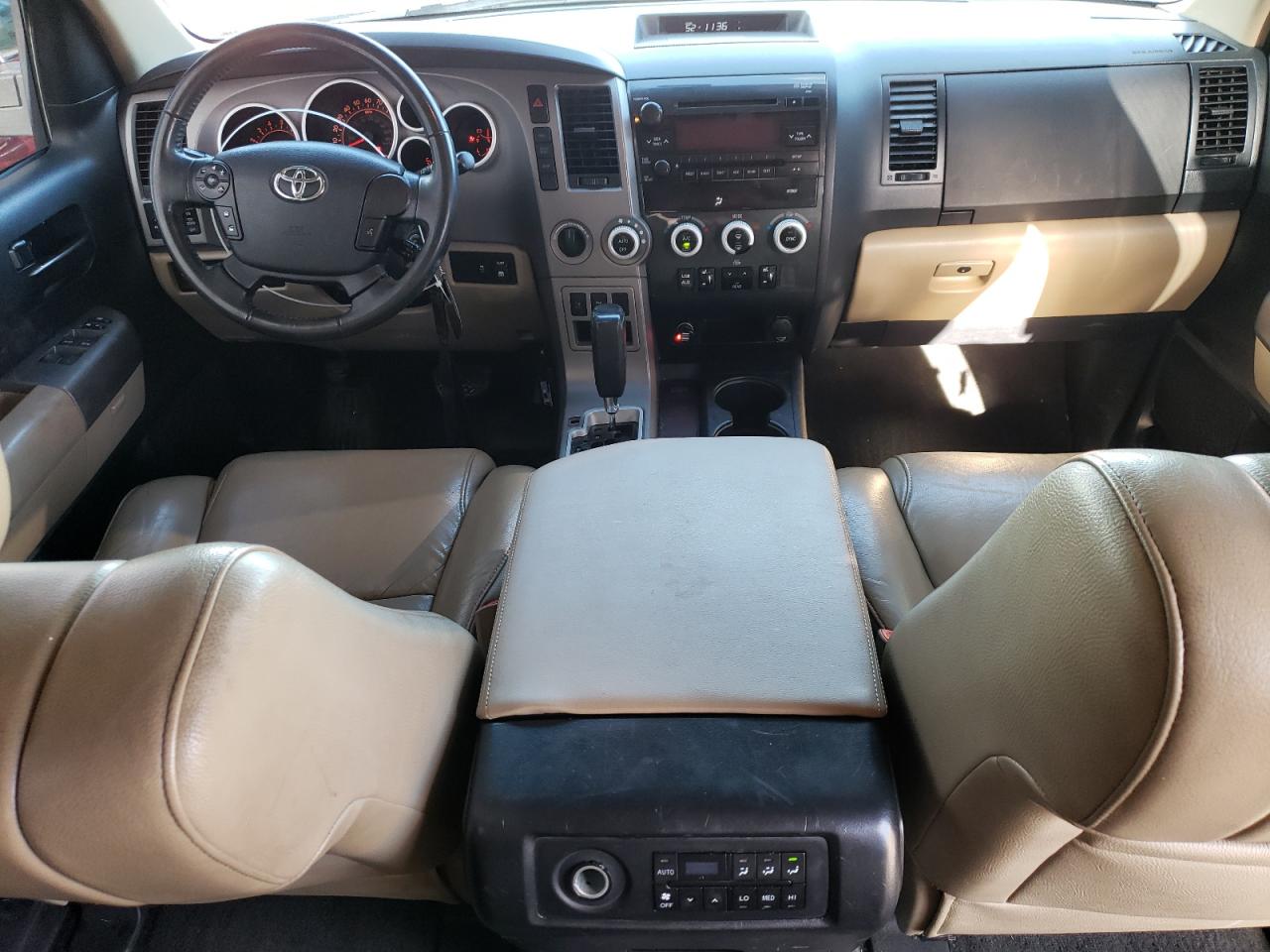 2013 Toyota Sequoia - Image 8