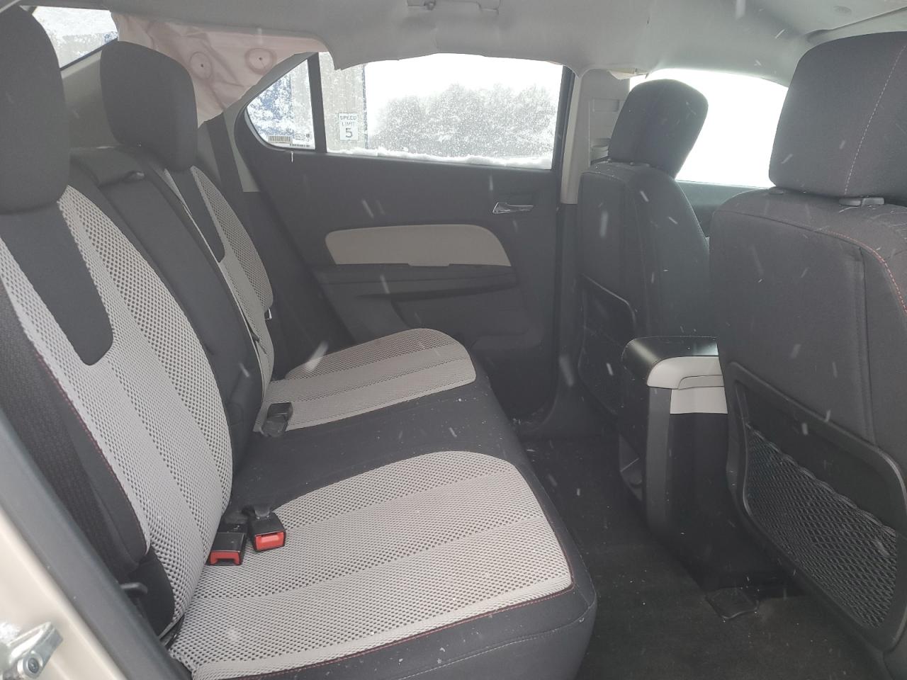 2010 Chevrolet Equinox - Image 11