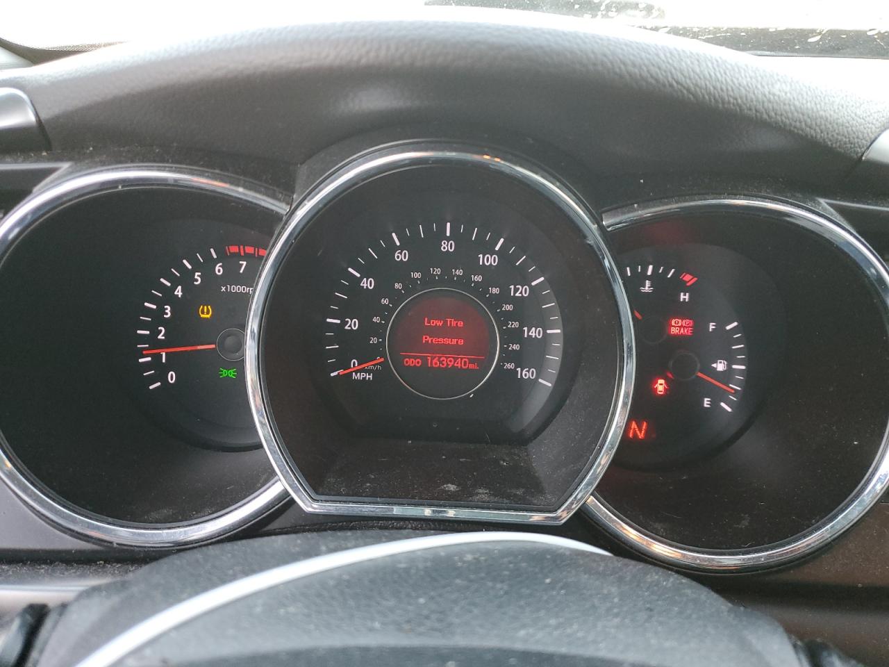 2011 Kia Optima - Image 9