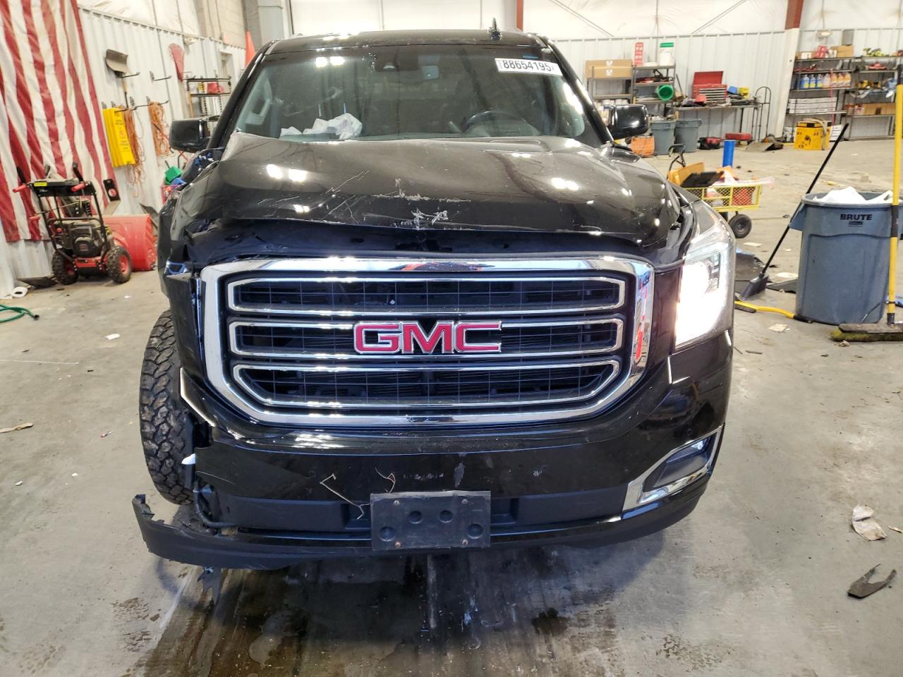 2017 GMC Yukon - Image 5