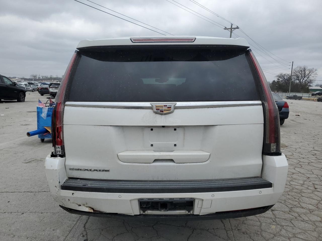 2016 Cadillac Escalade - Image 6
