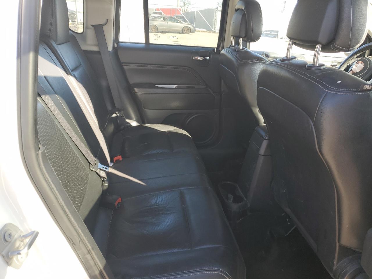 2017 Jeep Compass - Image 12