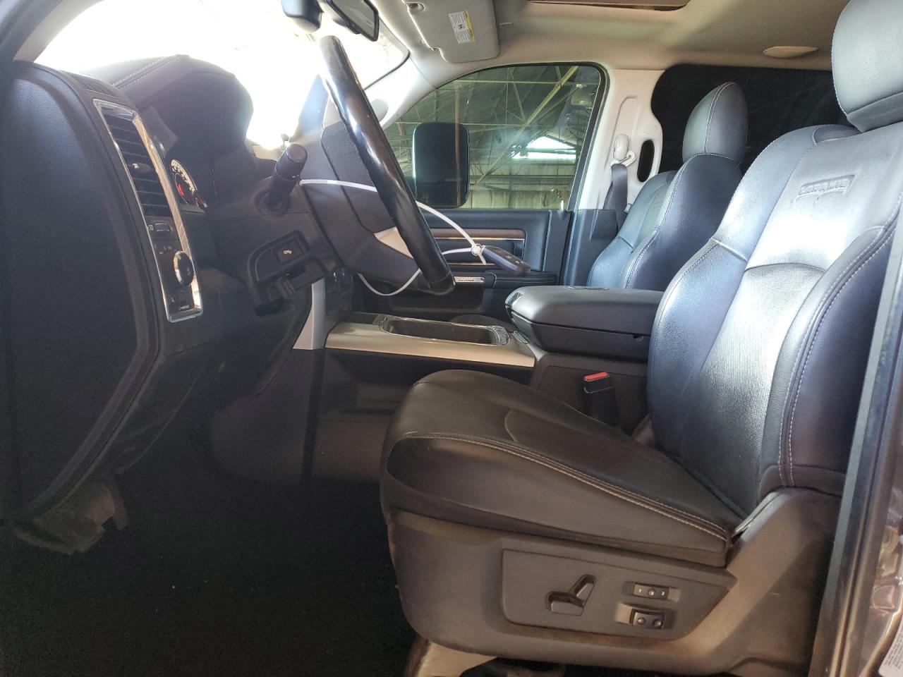 2017 RAM 2500 - Image 7
