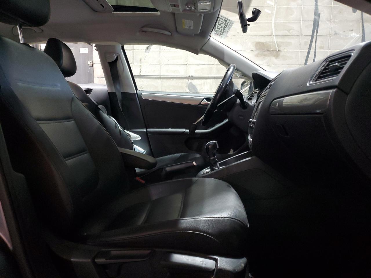 2017 Volkswagen Jetta - Image 7