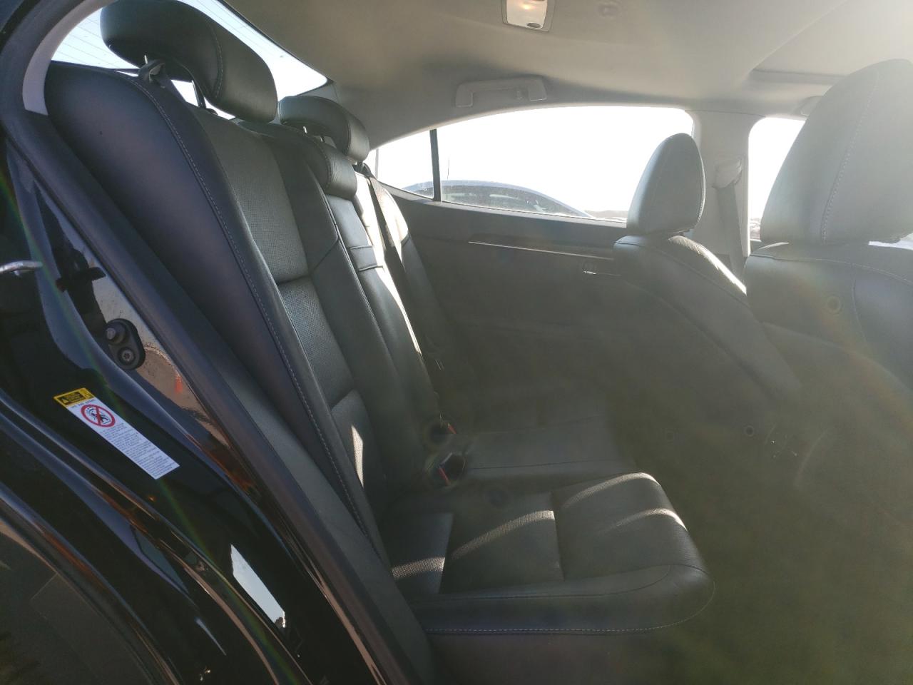 2013 Lexus ES - Image 10