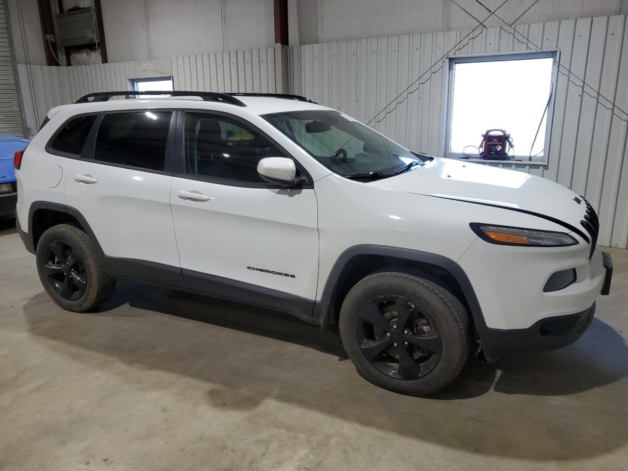2016 Jeep Grand Cherokee - Image 4